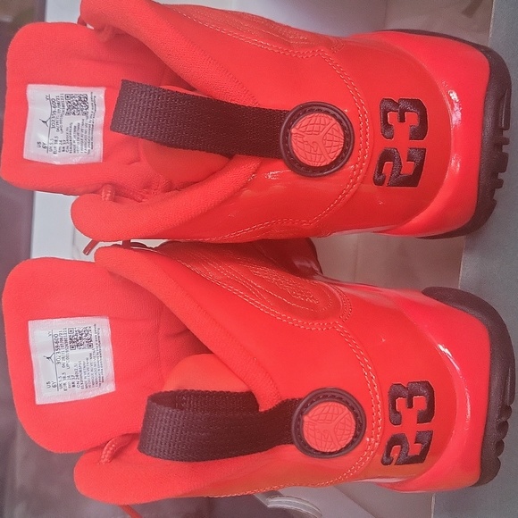 New Nike - Picture 7 of 14